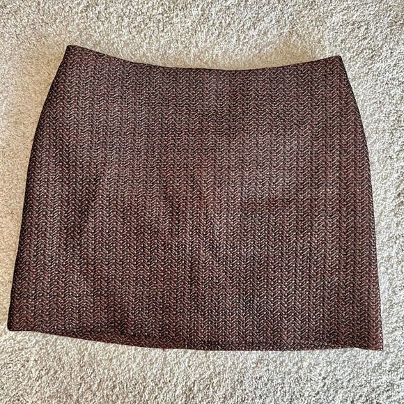 H&M Dresses & Skirts - NWOT Bronze H&M Skirt S